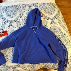 Under Armor Cropped Sweatshirt